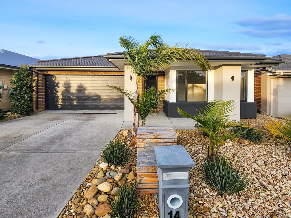 Excellent Location, The Perfect Family Home!