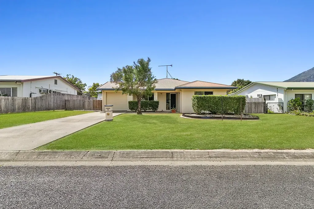 Gordonvale 3 Bedroom “Your Move-In Ready Family Haven”