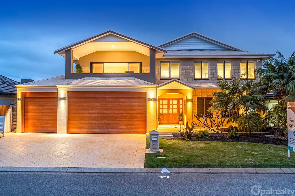 11 Smiths Break, Secret Harbour, WA 6173