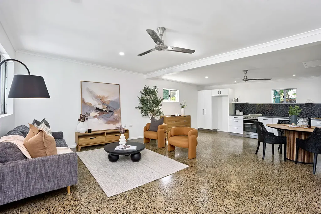 White Rock 7Kwarto TWO RESIDENCES, ONE TITLE – EXCEPTIONAL DUAL LIVING OPPORTUNITY