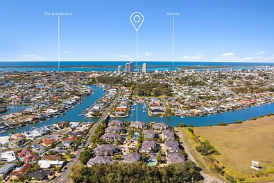 Runaway Bay 3 Slaapkamer Motivated Seller - Don't Miss This Opportunity!