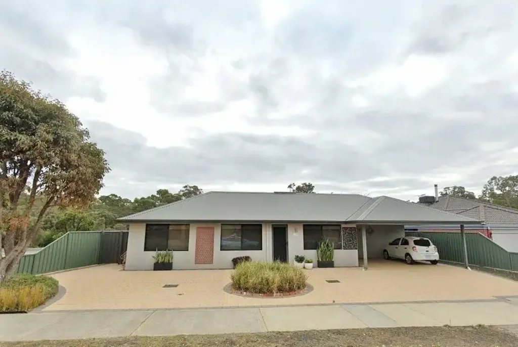 Australind 5 Bedroom GUIDING HIGH $700,000's
