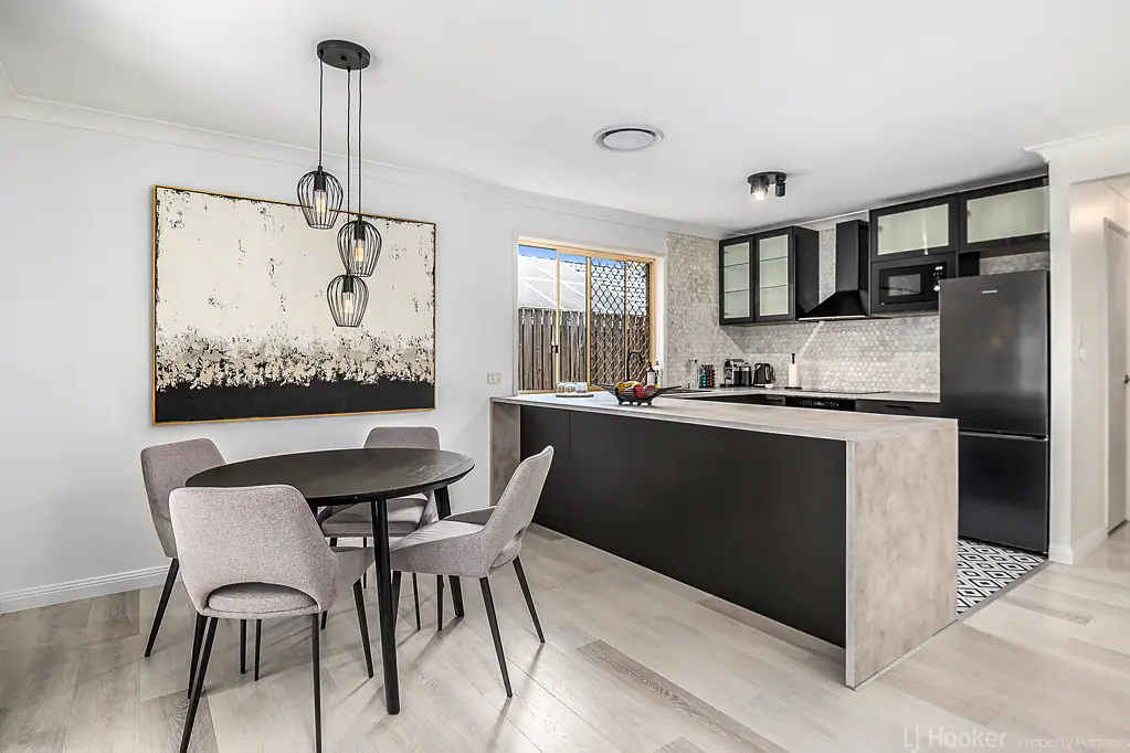 37 Ponderosa Place, Forest Lake, QLD 4078