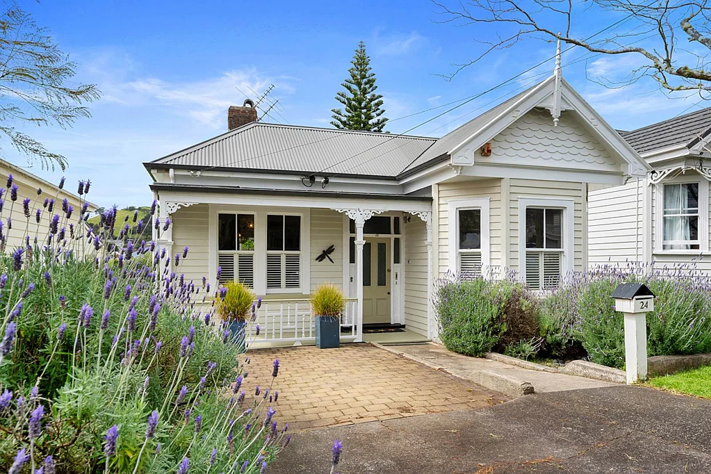 24 Roslyn Terrace, Devonport, North Shore City, Auckland