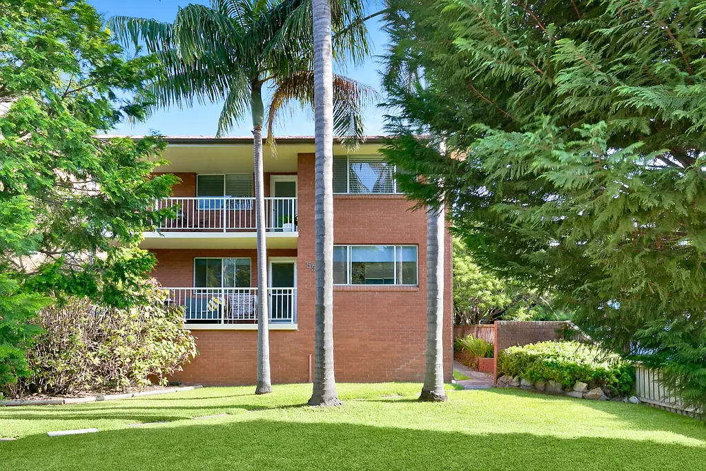 " Well Appointed North Facing Apartment "