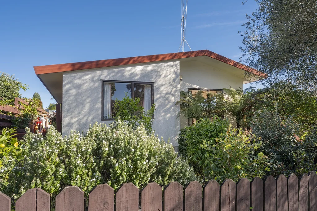 Welcome Bay 3Habitaciones Sunny, Welcoming and Ready For A New Owner!