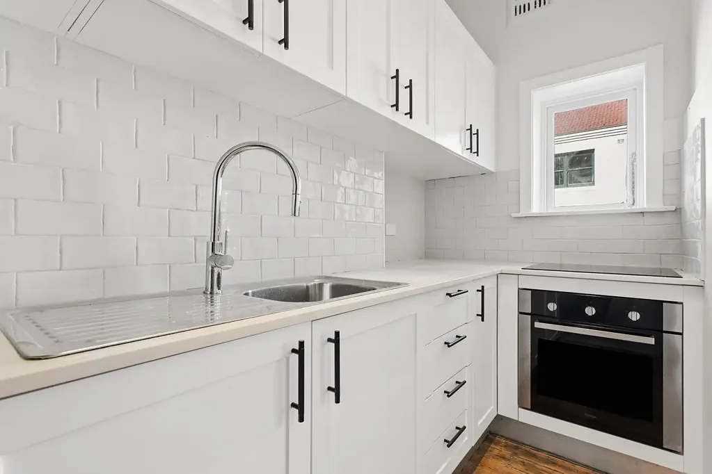 Stylish Art Deco Apartment in the Heart of Bondi Beach