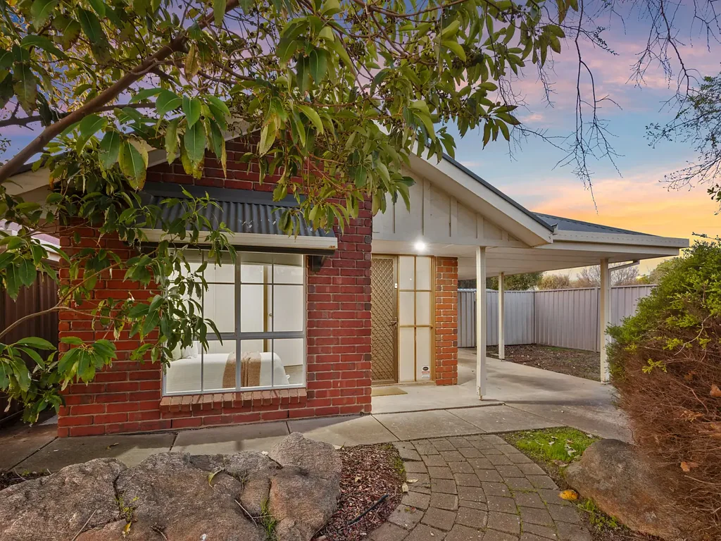 Seaford Rise 3 Bedroom Freshly Updated & Ready to Impress