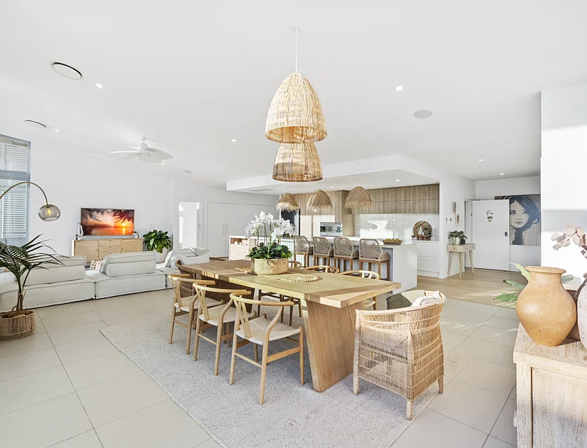 5/3a Third Avenue, Palm Beach, Gold Coast, 5 Bedrooms, 3 Bathrooms, Apartment