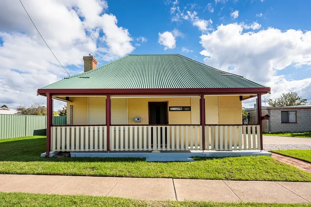 Mudgee 4ਬੈੱਡਰੂਮ Central Cottage with Charm and Convenience
