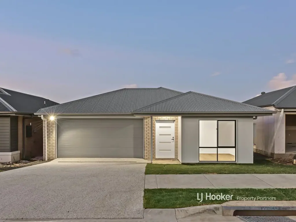 18 Doran Circuit, Park Ridge, QLD 4125