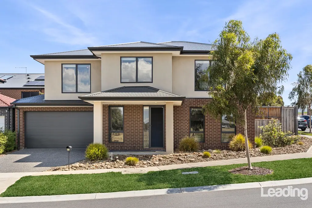 31 Angelas Way, Sunbury, VIC 3429