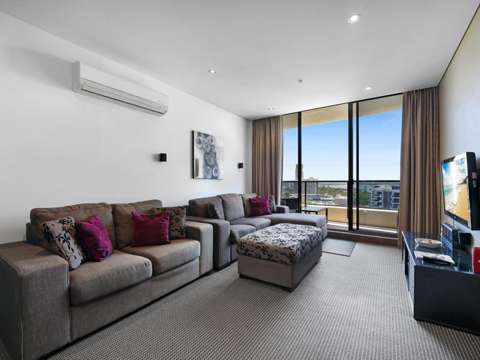 Southport 1 Bedroom Investment Opportunity  -  Sought After Location