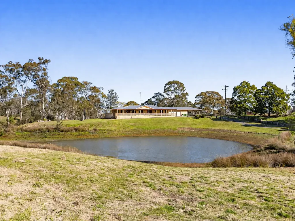 Preston 5Phòng ngủ 4.65 Acres of Family Living, Rural Lifestyle & Two Bores