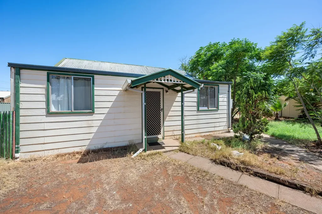 South Kalgoorlie 4 Bedroom Investment Opportunity – Central Kalgoorlie-Boulder