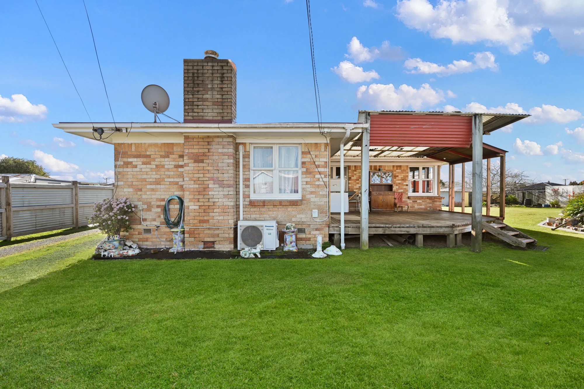 Saint Andrews 3Kwarto Renovate, Add Value - Original Owner!