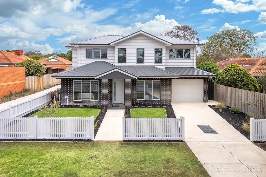 1/10 Pasley Street, Sunbury, VIC 3429