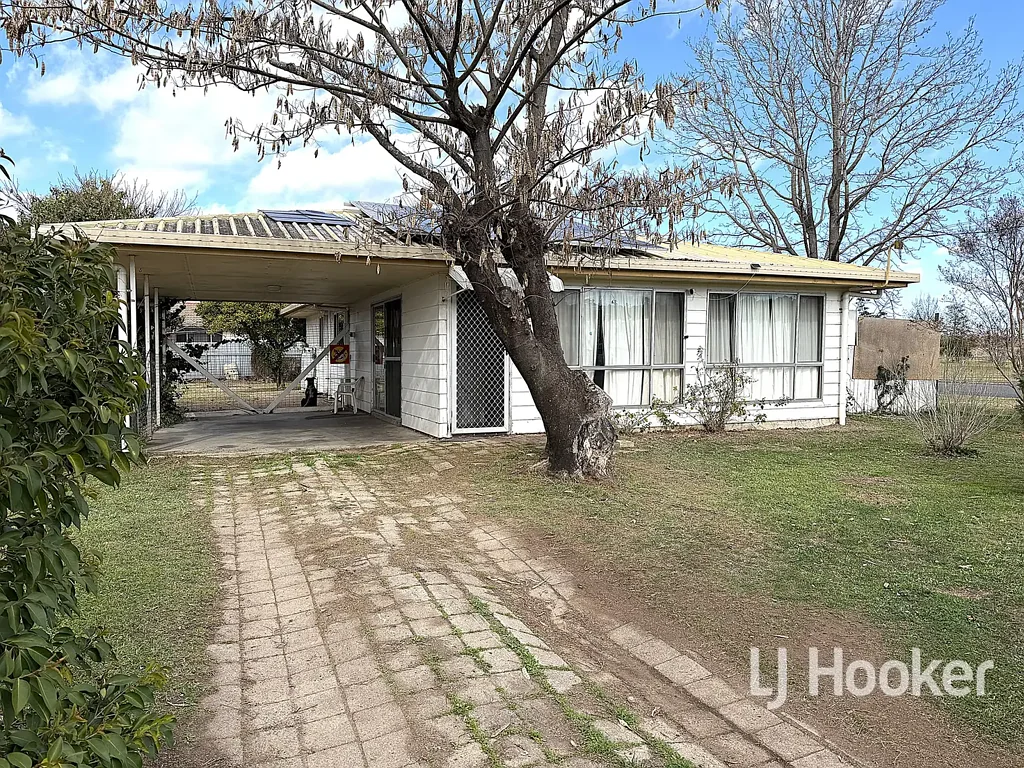 Inverell 3 Slaapkamer Long Term Tenants in Place