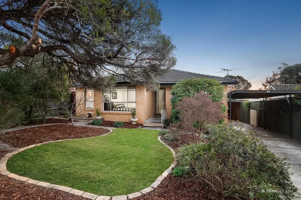 42 Phipps Crescent, Diamond Creek, VIC 3089