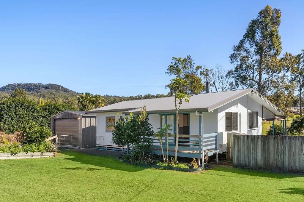 50 Strawberry Road, Beerwah, QLD 4519