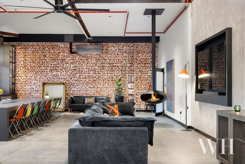 Fremantle 2Moenga Remarkable 'New York Style' Warehouse Conversion in Iconic West End Location