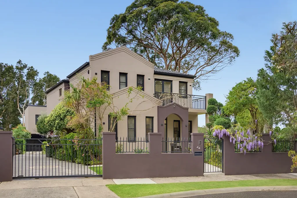Croydon Park 6Zimmer FULL BRICK FOUR-BEDROOM HOME + TWO-BEDROOM GRANNY FLAT | PARK-SIDE CUL-DE-SAC LOCATION