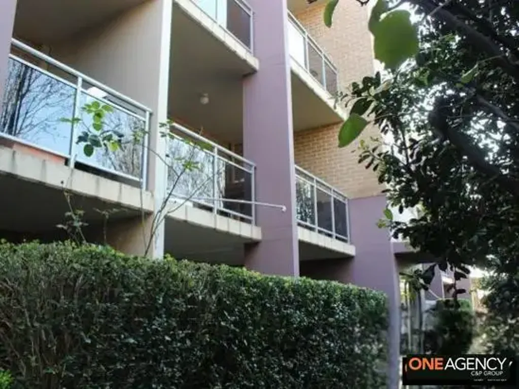Modern 2-Bedroom Apartment with Oversized Balcony in Prime Location