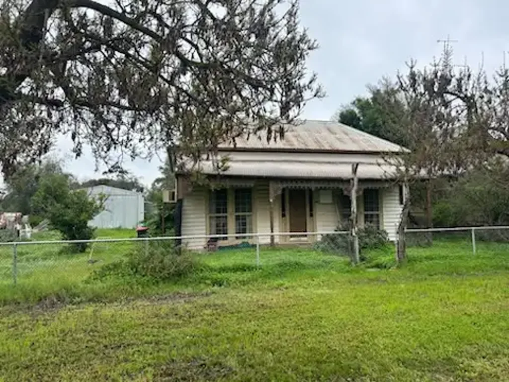 Quambatook 2બેડરૂમ Period Home with Two Allotments