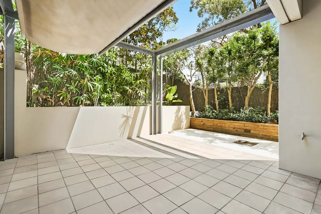 Bondi Junction 1कमरा 108 Sqm Approx. Studio Apartment With Huge Private Courtyard, Parking And Storage