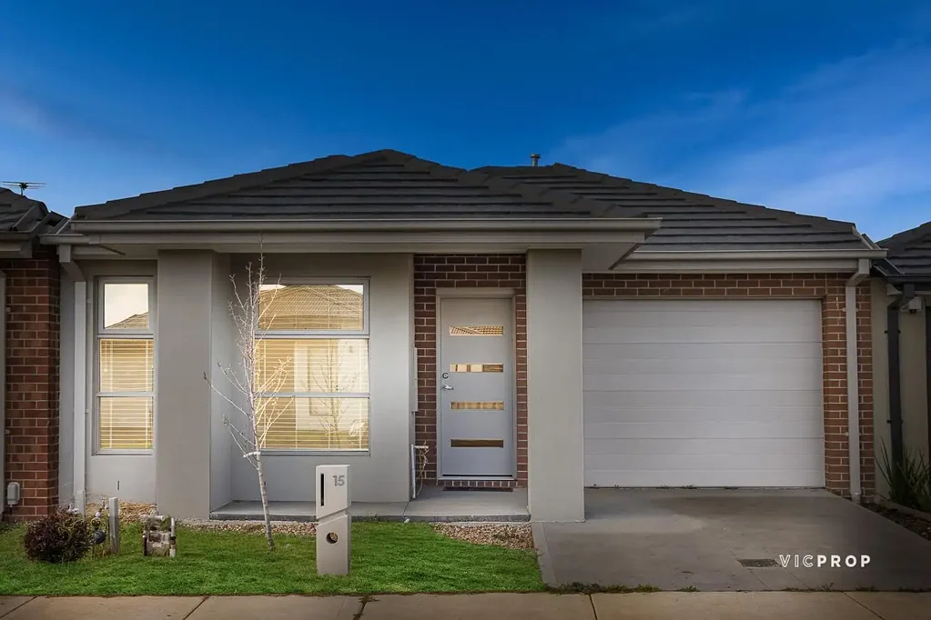 15 Thrums Road, Mambourin, VIC 3024