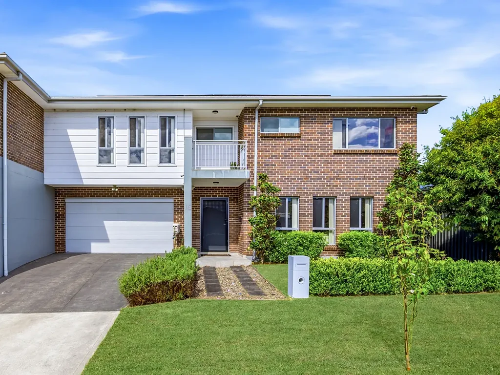 Oran Park 4房 宽敞的家庭生活，舒适、便利且易于打理 Spacious Family Living with Comfort, Convenience & Low-Maintenance Appeal