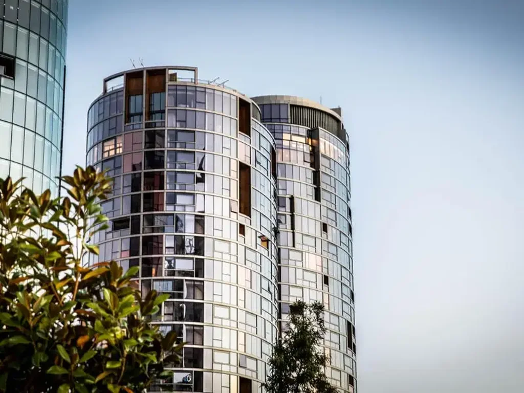 Fully furnished & Equipped 2x2 in the Heart of Elizabeth Quay