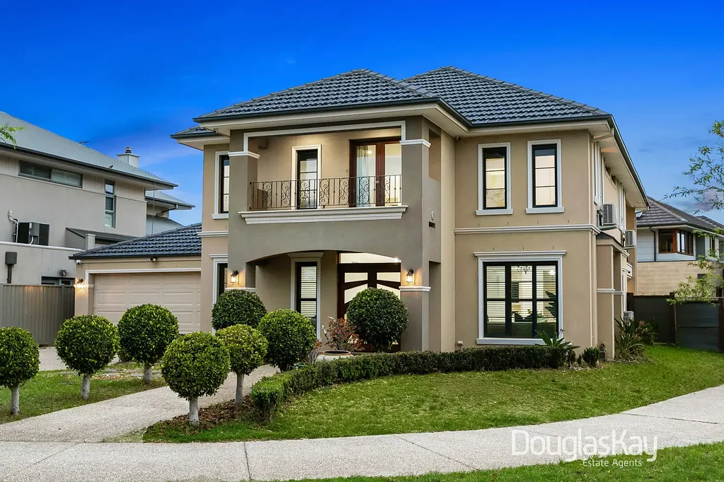 30 The Grange, Caroline Springs, VIC 3023
