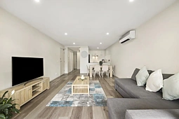 43/303 Flemington Road, Franklin