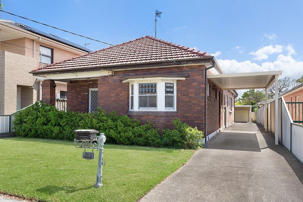 24 Ponyara Road, Beverly Hills, NSW 2209