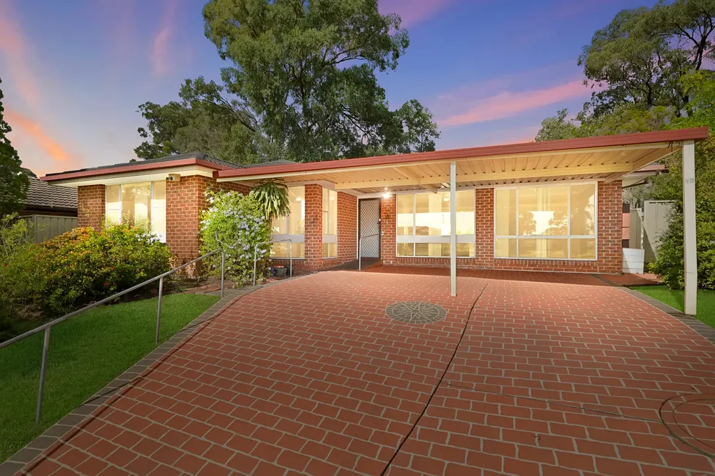13 Martin Grove, Colyton, NSW 2760