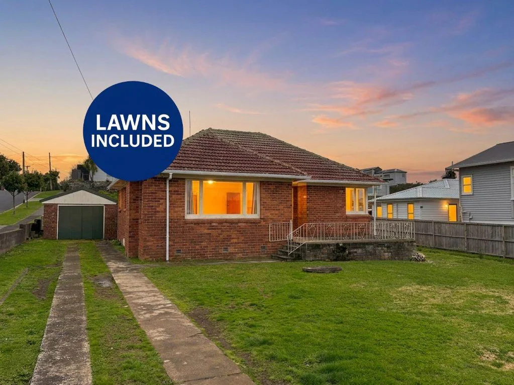 Spacious, Refreshed & Centrally Located Family...
