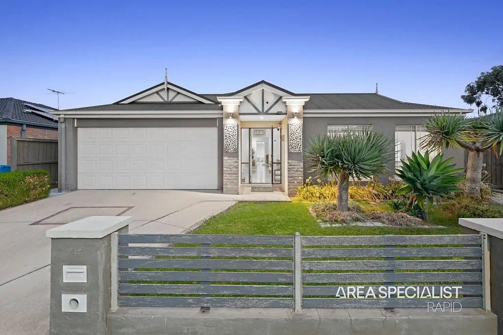 42 Boronia Avenue, Cranbourne, VIC 3977