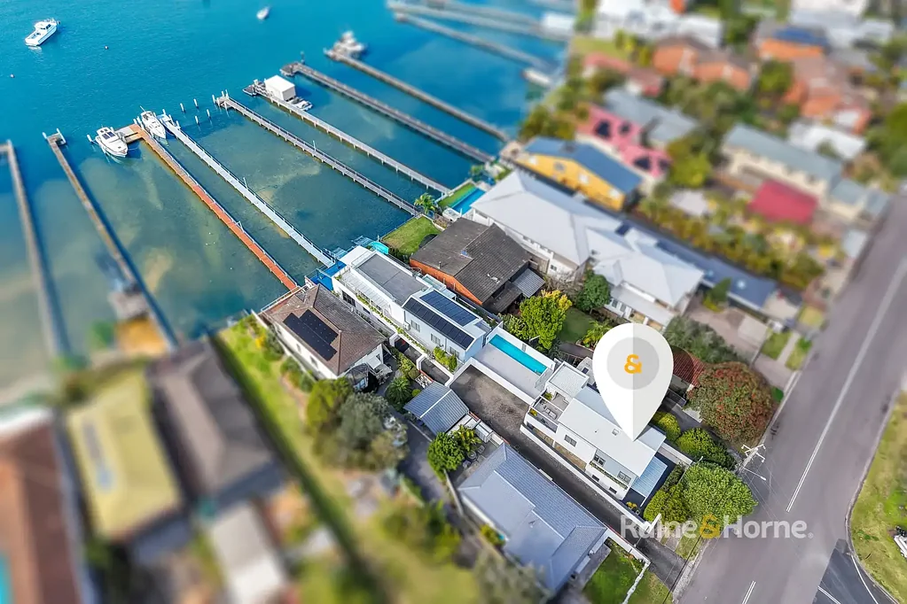 Booker Bay 2 Slaapkamer Boutique Bayside Living with Pool and Jetty Access