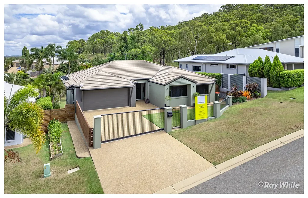 5 Eucalyptus Crescent, Norman Gardens, QLD 4701