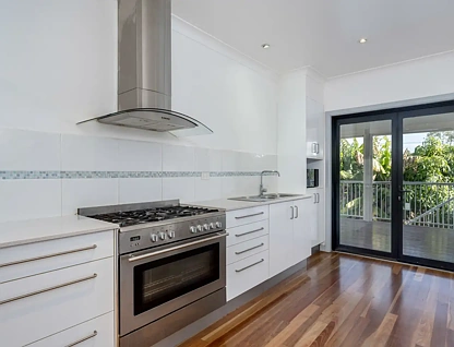 15 Thornton Avenue, Mayfield West, NSW 2304, 2房, 2浴, 独立屋