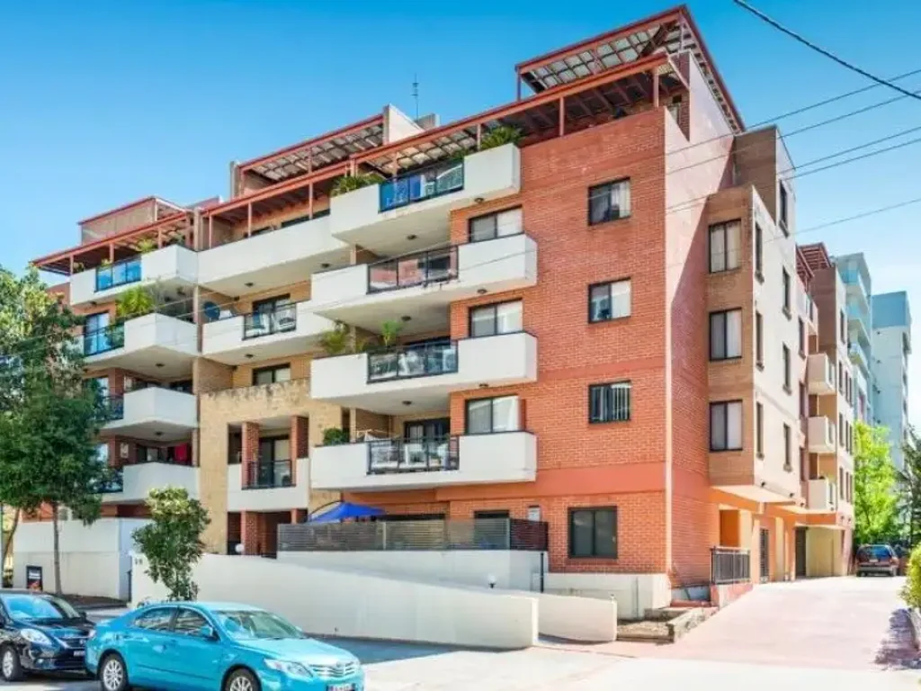 LOCATED TO QUICK ACCESS TO ALL AMENITIES