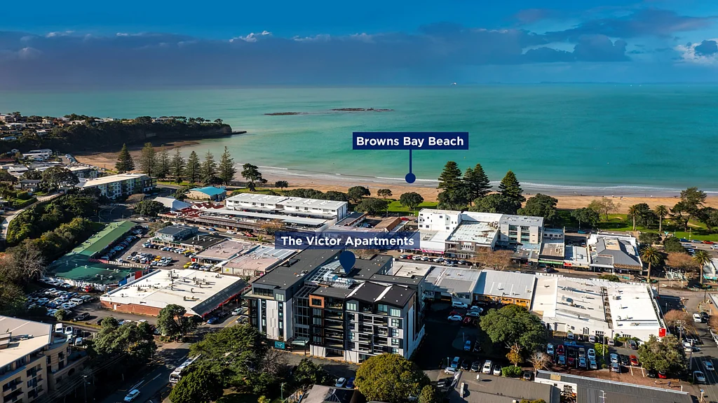 Browns Bay 2Moenga Beachside style at the heart of Browns Bay