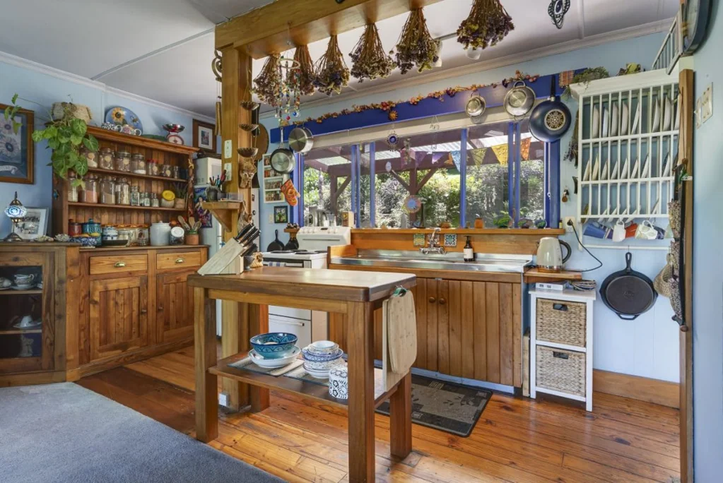 Enner Glynn 2房  * UNDER OFFER * Funky Cottage Hideaway!