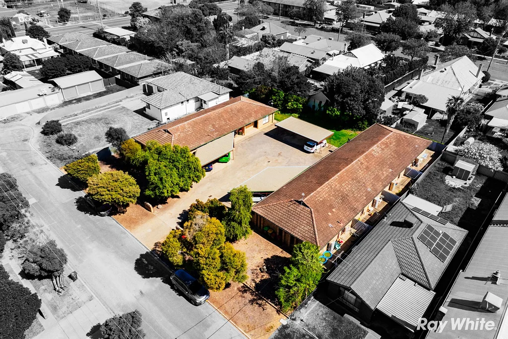 31-33 Lampe Avenue, Wagga Wagga, NSW 2650