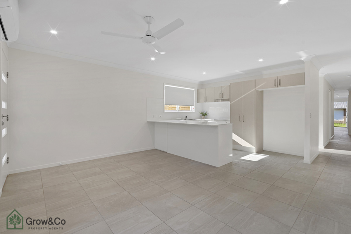 3 COUTTS DR, BURPENGARY QLD 4505, 0 chambres, 0 salles de bain, House