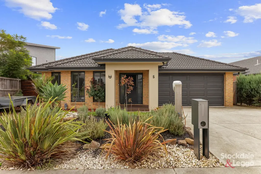 5 Curlew Way, Cowes, VIC 3922