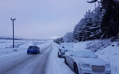 新西兰下雪了：2017年冬天的第一场雪，简直美的不象话！看完我都坐不住了！