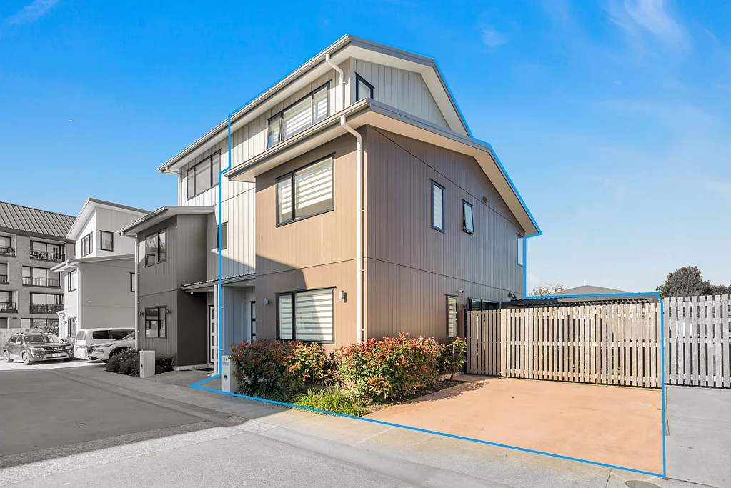 14 Eileen Newey Place, Henderson, Waitakere City, Auckland