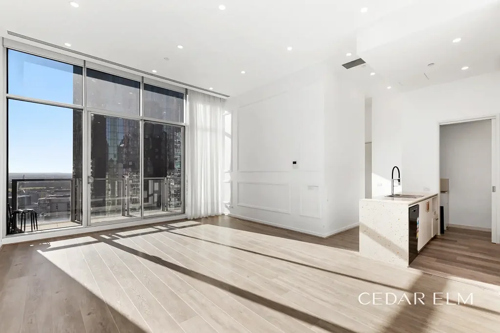 Stylish 3-Bedroom, 2-Bathroom Apartment with High Ceilings & City Views